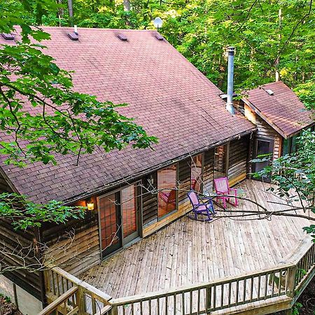 Huge Cabin W Hot Tub, Deck, Grill, Fire Pit, Wifi バークレー・スプリングス エクステリア 写真